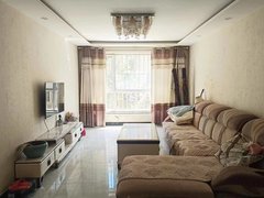 恒昌二期3楼两室一卫带空调家具家电齐全年租2.3万