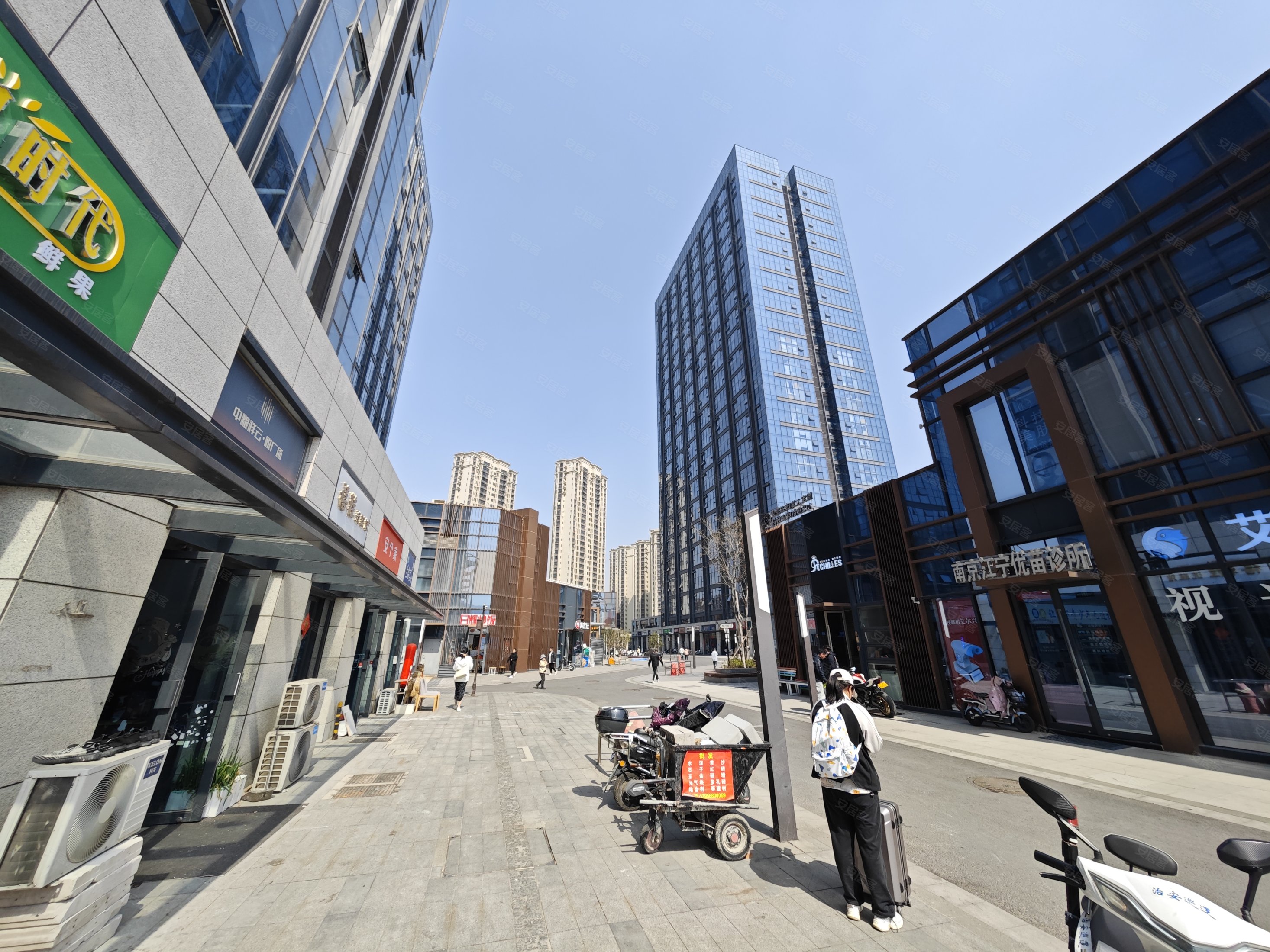 江宁大学城48米挑高公寓拎包住文鼎广场地铁1号线特价