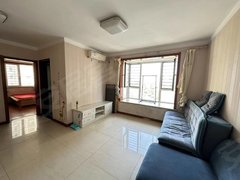 东安里59平米1.2万一室两厅家具家电齐全有空调包暖气包物业