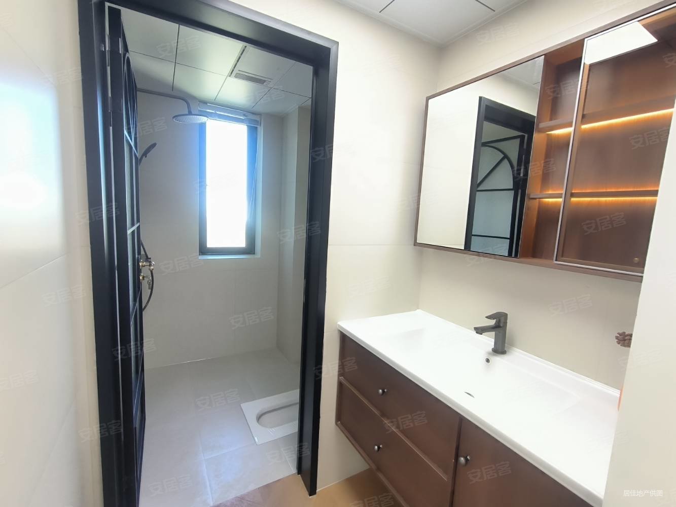 联投国际城3室2厅2卫115㎡南北57.5万