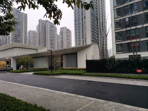 重庆渝北北环凯德九章(一期)冉家坝龙湖源著旁(高端品质全新小区大3房