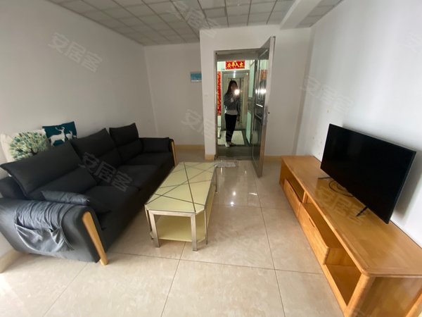 深圳宝安福永金菊花园福永站旁金菊花园大两房出租  家私家电齐全领包