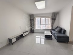 南阳宛城宛城城区中心医院对面  山水中央  神龙花园  君恒世界里精装三室出租房源真实图片