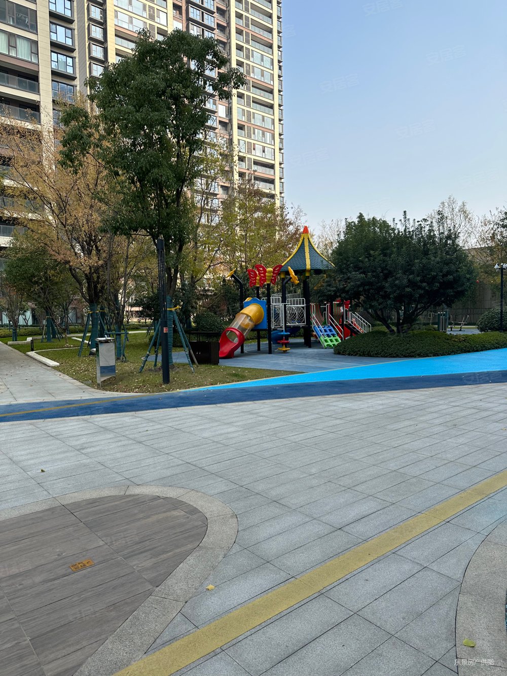 江南大学对面湖悦天境电梯房全新毛坯3房房东诚心出1398万