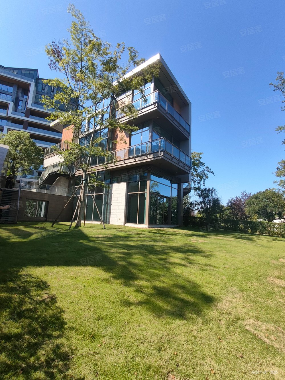 麓湖生态城芸台漫汀别墅