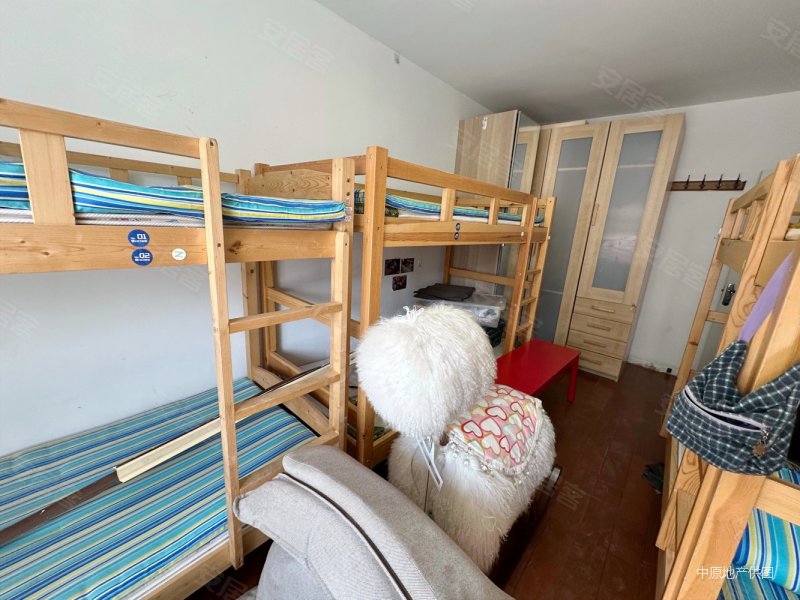 儒园公寓4室1厅1卫93.9㎡南375万