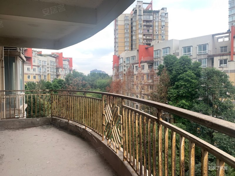 海宇状元府第3室2厅2卫131㎡东130万