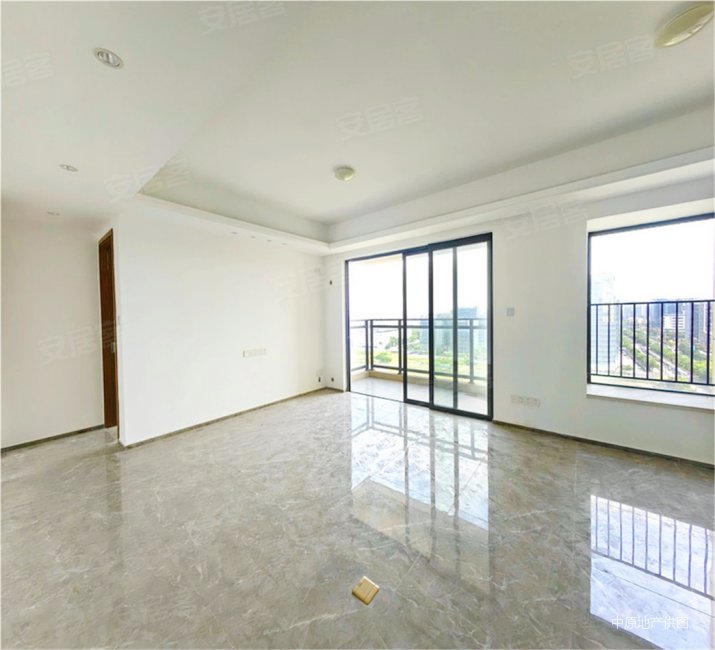 越秀臻悦府   南向四房 中高层 方便看