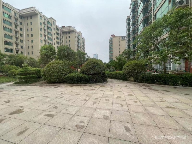 电梯中层,香江花园二手房,180万,3室2厅,2卫,148.54平米-济南安居客