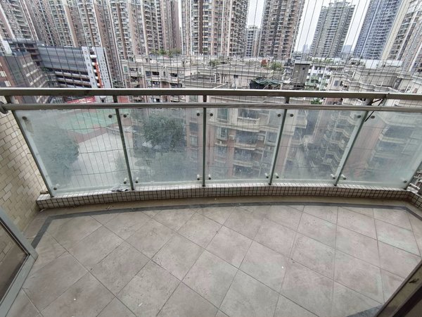 【多图】富力广场s区,龙津租房,新净三房带主套 采光好 视野开阔,荔湾