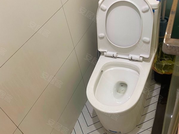 深圳罗湖东门联兴大厦文锦中路电梯公寓拎包入住出租房源真实图片