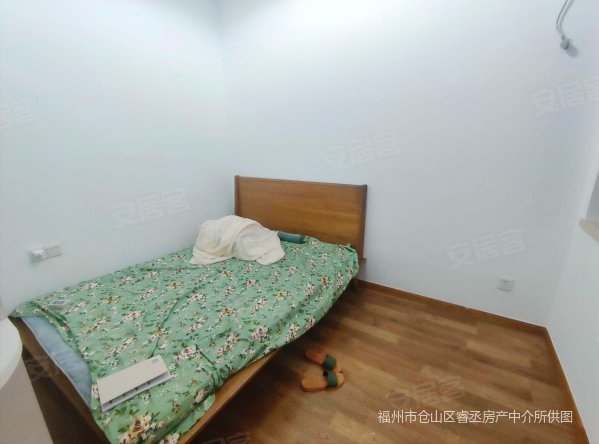 丽兹公馆1718三室两厅一卫82平住宅