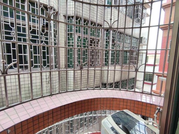 深圳宝安流塘流塘新村流塘新村 1室,户型正气,装修干净清爽,价格