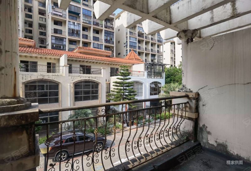 听涛雅苑(别墅)4室2厅3卫140㎡南北100万