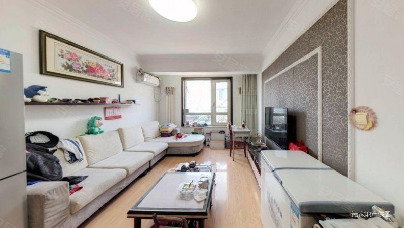 美林园出行方便小三房朝南商业配套成熟临地铁