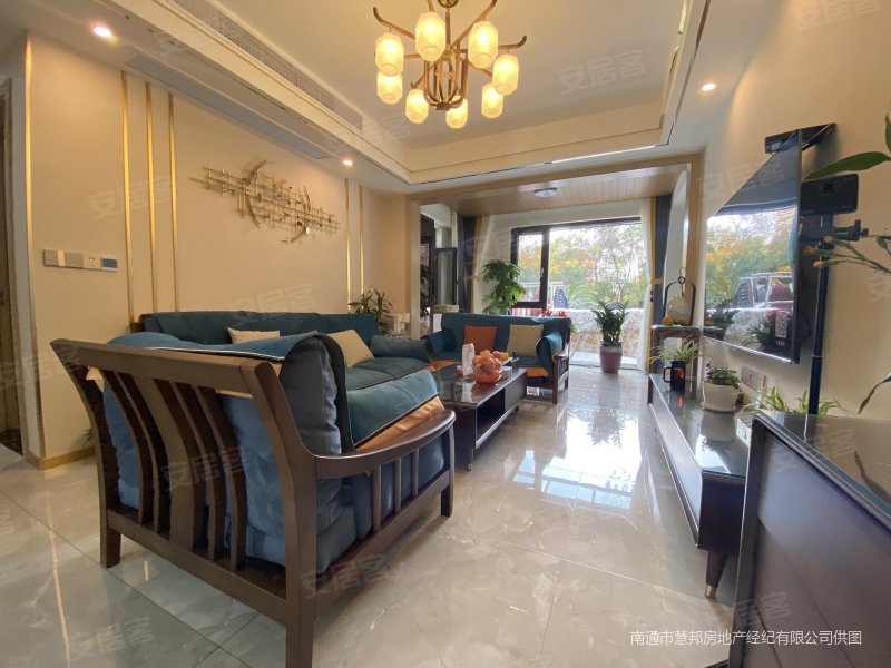 万濠星城298万带大花园豪华装修带车位一附启秀