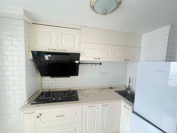 【多图】绿地东海岸时尚广场,周浦租房,绿地乐和城 精装修loft 两房两