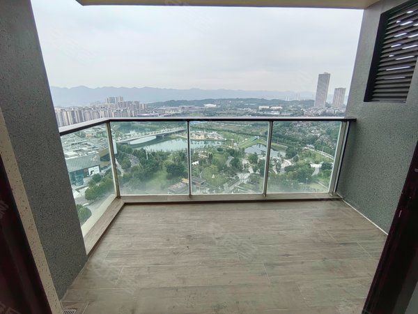 【多图】龙湖昱湖壹号观云,礼嘉租房,紧邻地铁口,天街旁边, 精装修