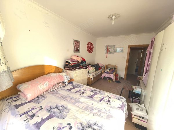 包头东河291医院和平路西小区牛桥街附近 和平路西小区中间楼层 出行方便 可以拎包入住出租房源真实图片