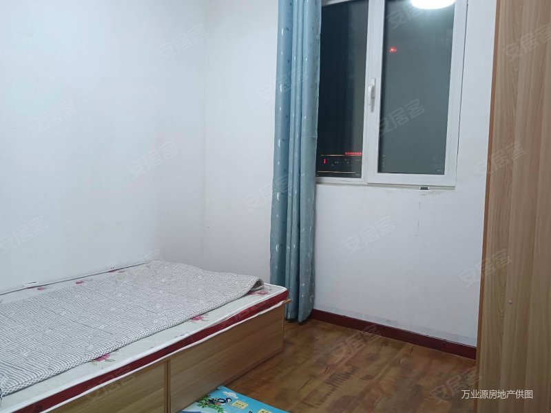 滨海新区滨海欣嘉园通透三室电梯房