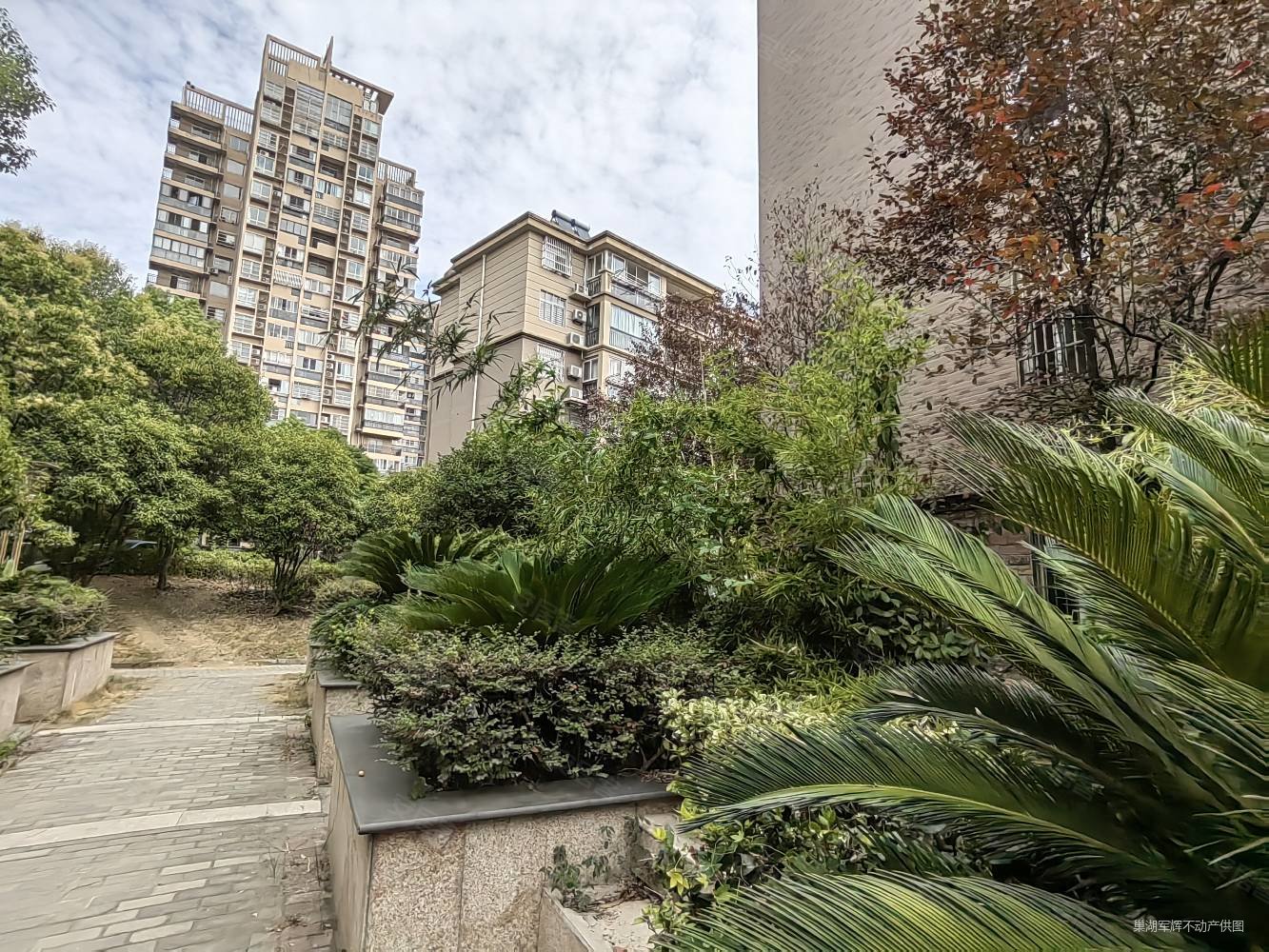 巢湖城市之光2室2厅1卫80㎡南69万