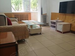 中卫沙坡头旅游购物广场东方红小区 两居室 65平 低楼层  临近市医院 看房有钥匙出租房源真实图片