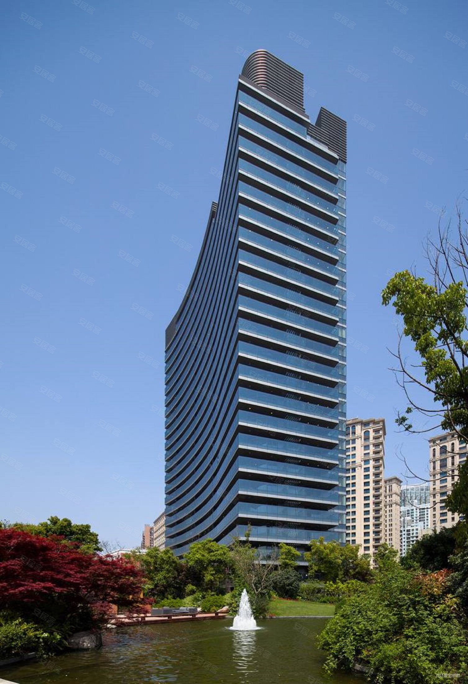 绿城黄浦湾5室3厅4卫406.23㎡南北8880万