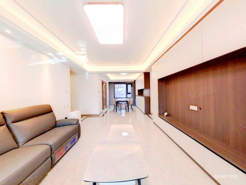 曲江四小金地南湖艺境双卫双阳台满二