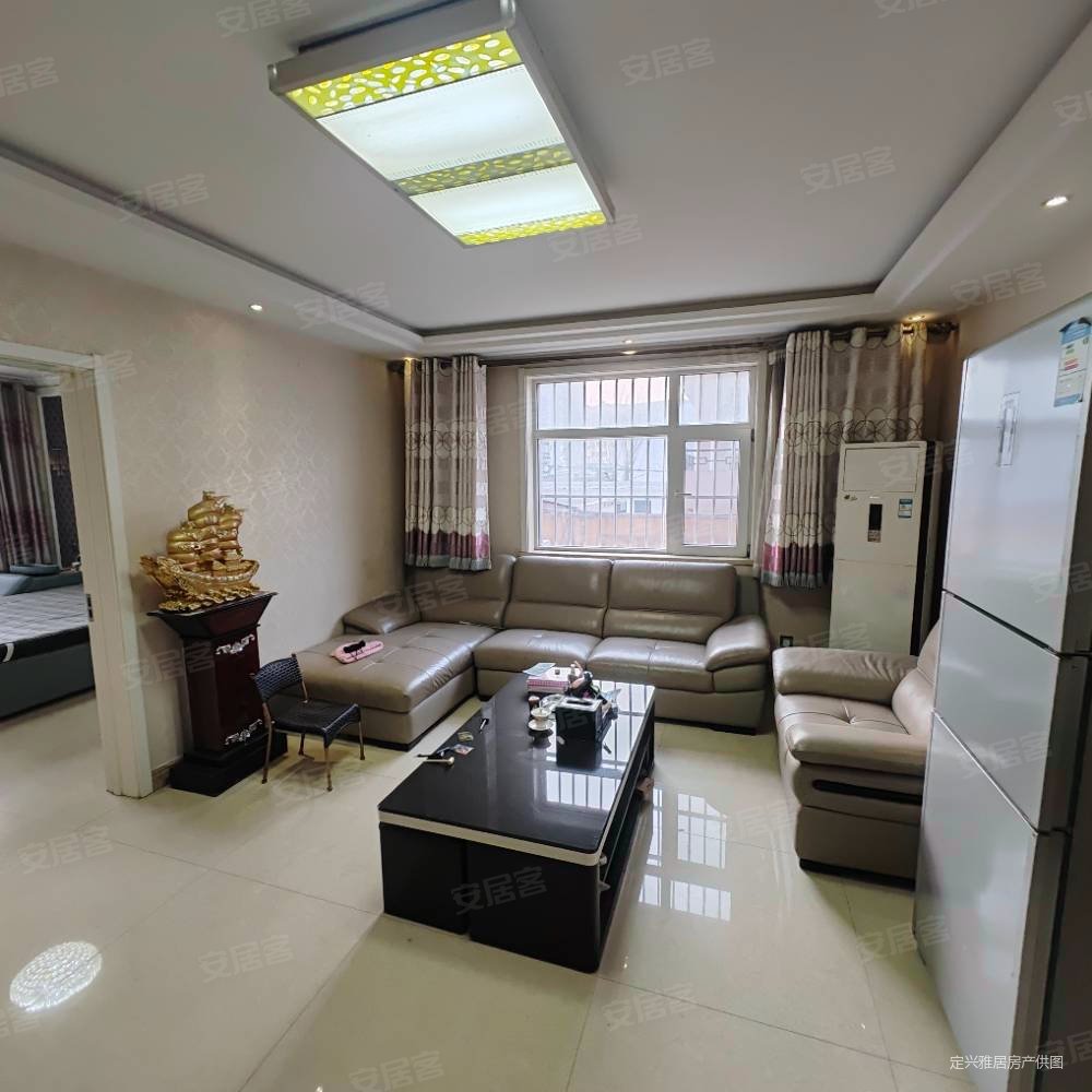 恒诚金玉华庭3室2厅1卫118㎡南北77万