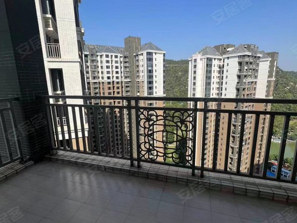 珠海香洲吉大锦园锦园电梯三房两厅两卫直租配套齐全,拎包入住,可短租