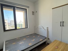 青岛城阳高新区高新区 精装女生单间 家具齐全 拎包入住500每月 有厨房出租房源真实图片