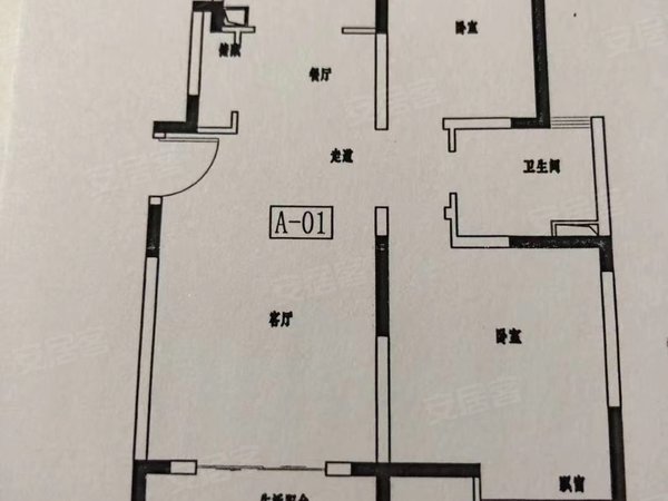 上海金山亭林亭林华城丽水嘉园大居南区前排靠门口商业广场旁一墙之隔