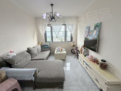 德阳广汉市西城广场急租！精装大套二，带电梯，市中心地段好出租房源真实图片