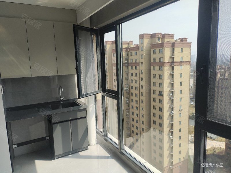 凤井小区3室2厅2卫131㎡南北116.8万