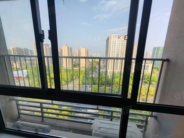 【多图】海杰德大厦,钱江世纪城租房,新出房源 独门独户标准一室一厅