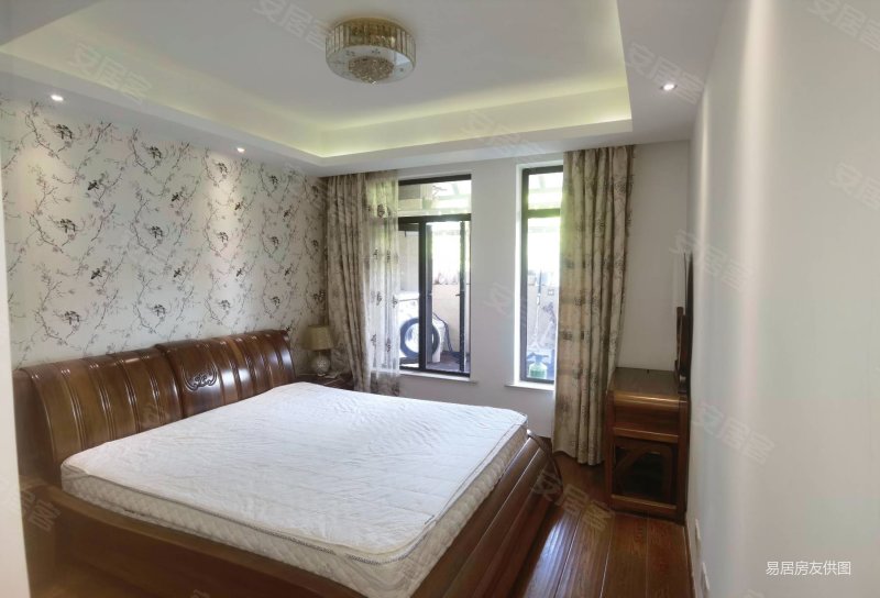 花园洋房四房 有产权车位 尼德兰一期 诚意出售钥匙看房