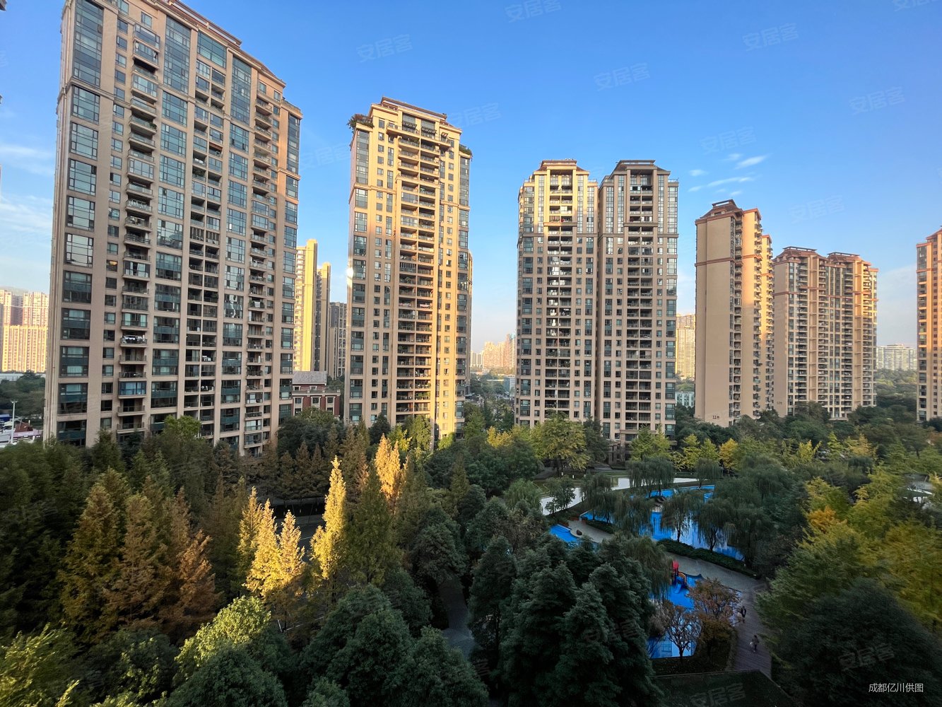 仁恒滨河湾(一期)4室2厅2卫225.86㎡南北1180万
