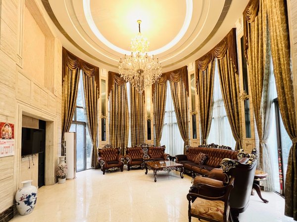 星河湾租房,(临内湖大独栋靓货)豪华装修中空挑高8米客厅 700方大花园