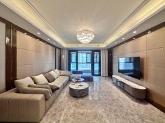 180平米四室 品质家具 业主定居海南 恒大悦龙台原盛国际