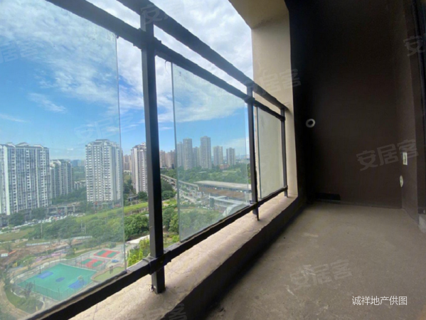 正看左宗申庄园,带屋顶花园,赠送三个大露台!