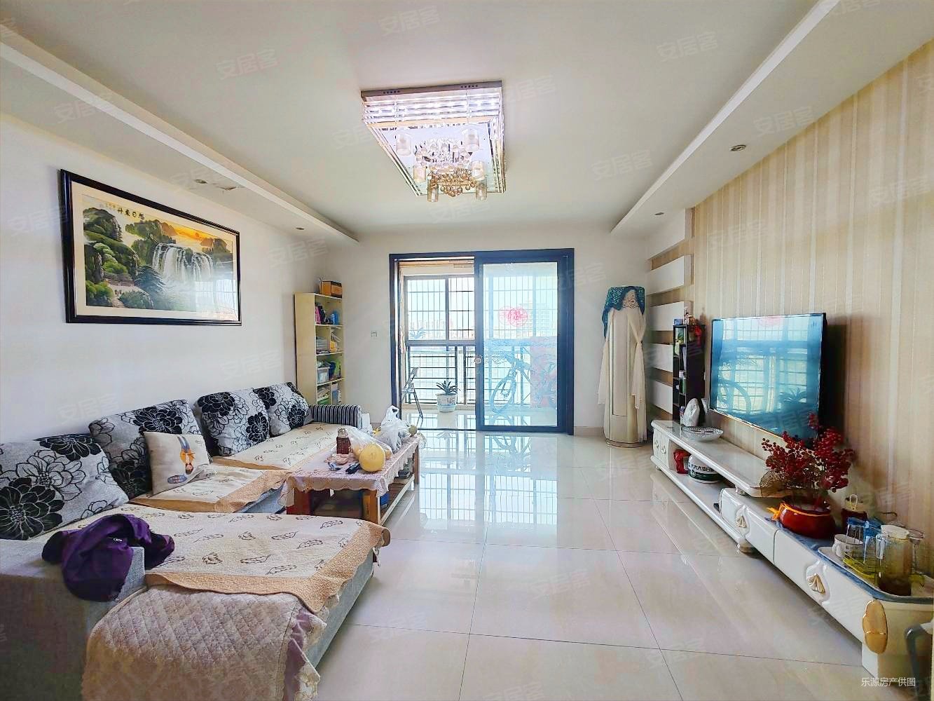 博雅新城e区3室1厅1卫140㎡南北105万