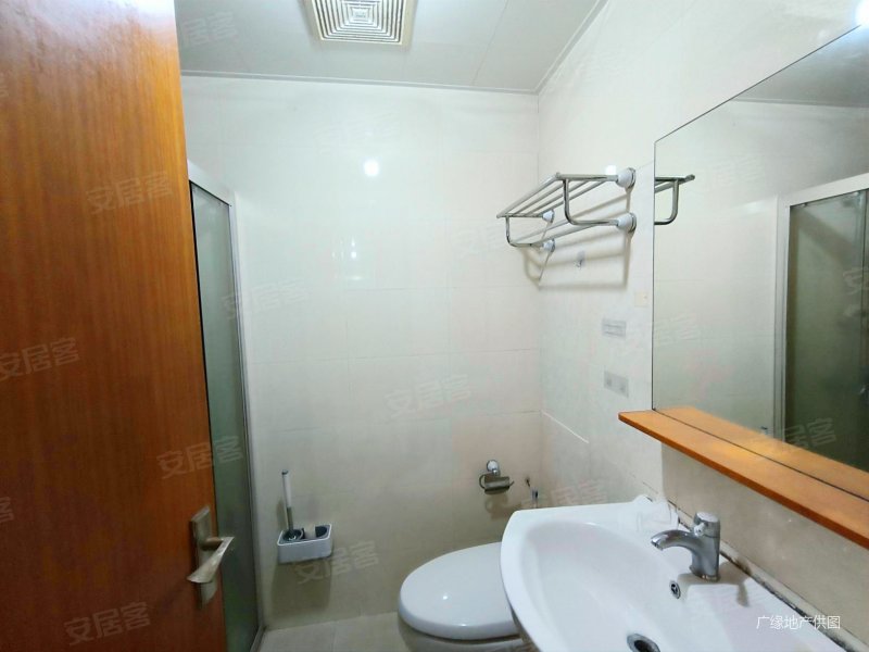 黄江沃尔玛楼上一房出售39.6万,价钱好商量,高楼层,星光城二手房,39.