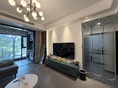 当阳长坂路当阳城区出租：东方国际小三房，二卧室带书房，家电齐全拎包即住出租房源真实图片