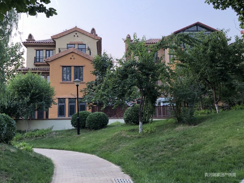 孔雀城别墅 全地下室 南北