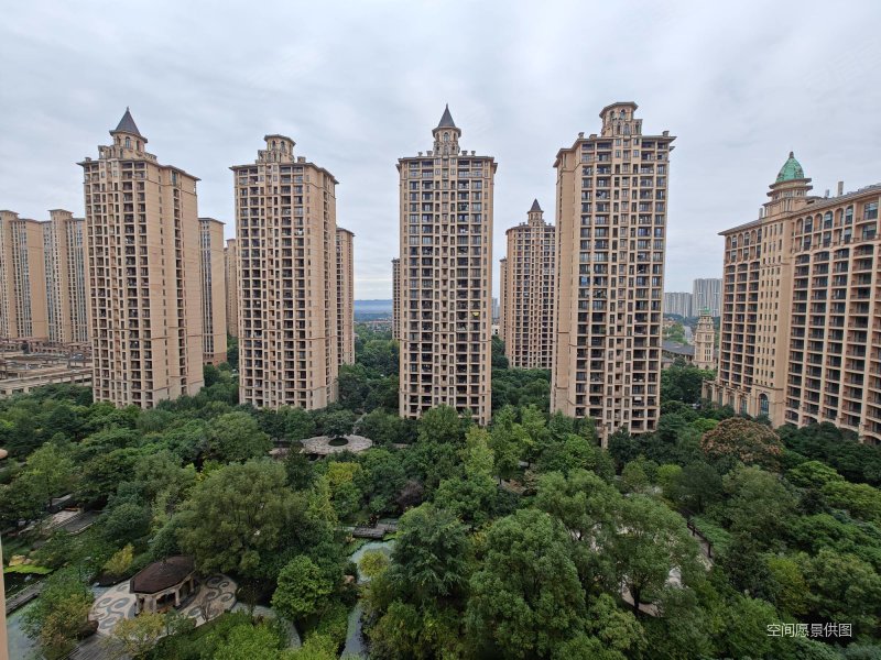 铂雅苑1号园5室3厅4卫666.49㎡南北1446万