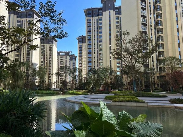 昆明盘龙世博片区线标厂宿舍世博园 西南林大 地铁口渤海路  2室 南北