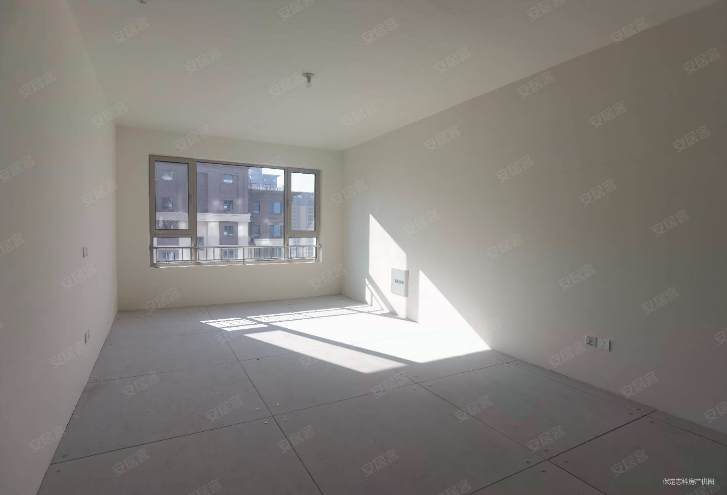 御景风荷3室2厅2卫133.64㎡南北119.8万