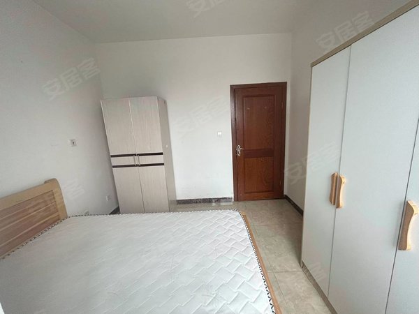 成都郫都犀浦国宁馨居双地铁犀浦地铁口双铁广场百货广场西南交通大学