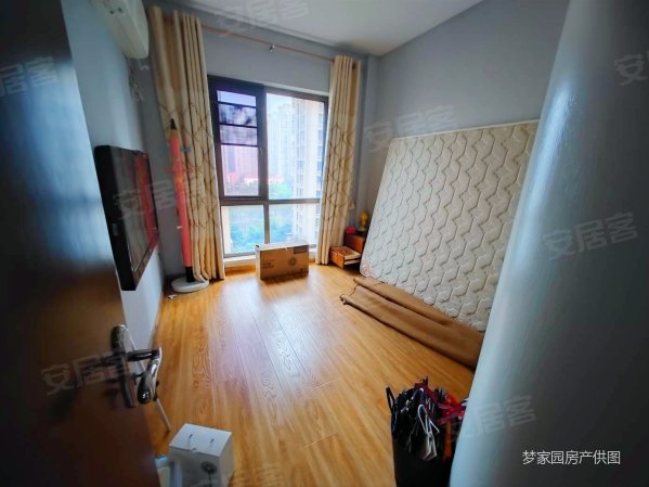 急售售出闽江b区标准大三房近地铁口看房方便