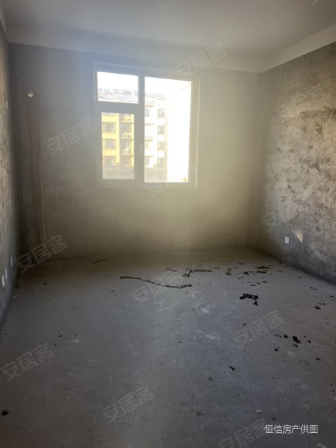 青州诺贝尔城3室2厅2卫133㎡南北85万